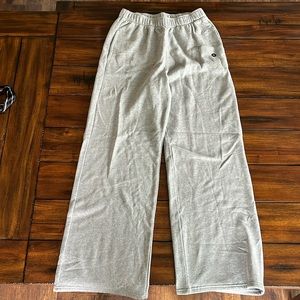 hollister grey sweatpants wide legged size small